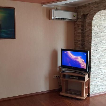 Апартаменти По Сковороди Khmel'nyts'kyy Exterior foto