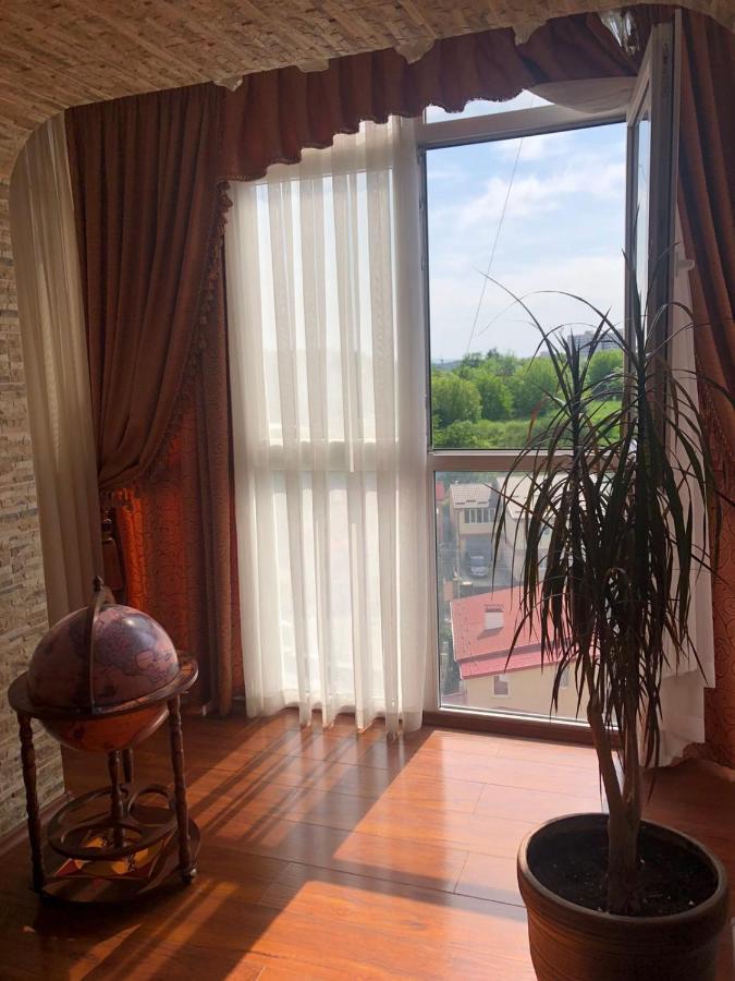 Апартаменти По Сковороди Khmel'nyts'kyy Exterior foto